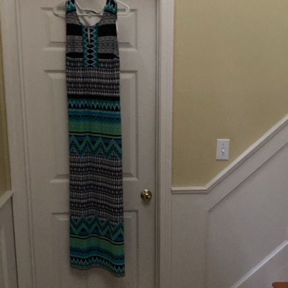 Floor length size 14 sleeveless dress. Sandra Darren make. Wore once. - Picture 4 of 6